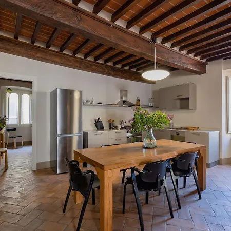 アパート Palei コルトーナ